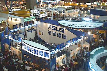 ASUS���n�߂Ƃ����pPC��Ƃ������o�W����